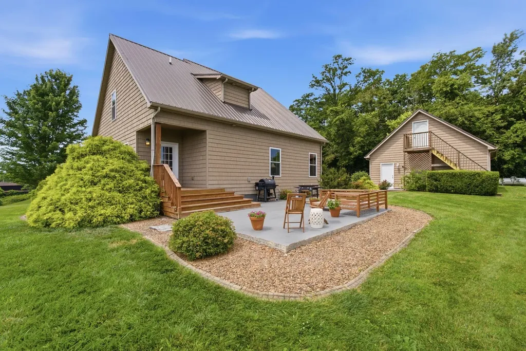 445 Charles White Road Richmond KY 40475