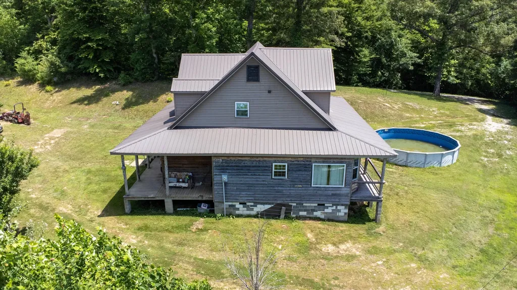 212 Mills Creek Road Flat Lick KY 40935