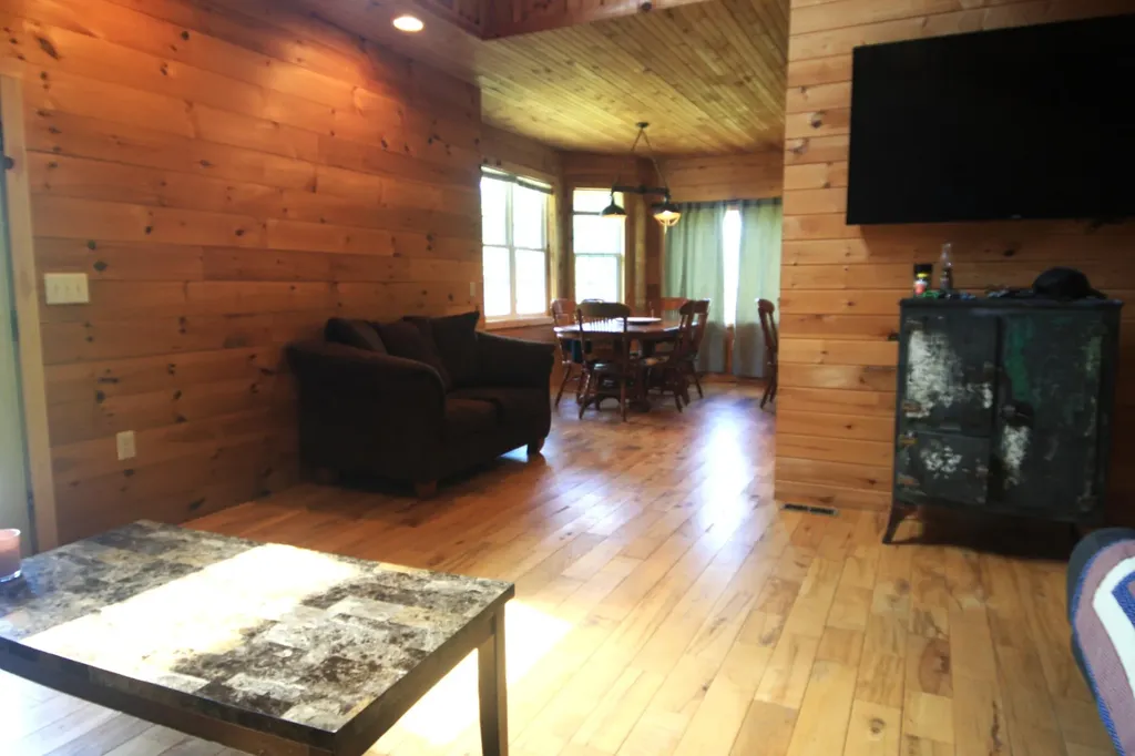 212 Mills Creek Road Flat Lick KY 40935