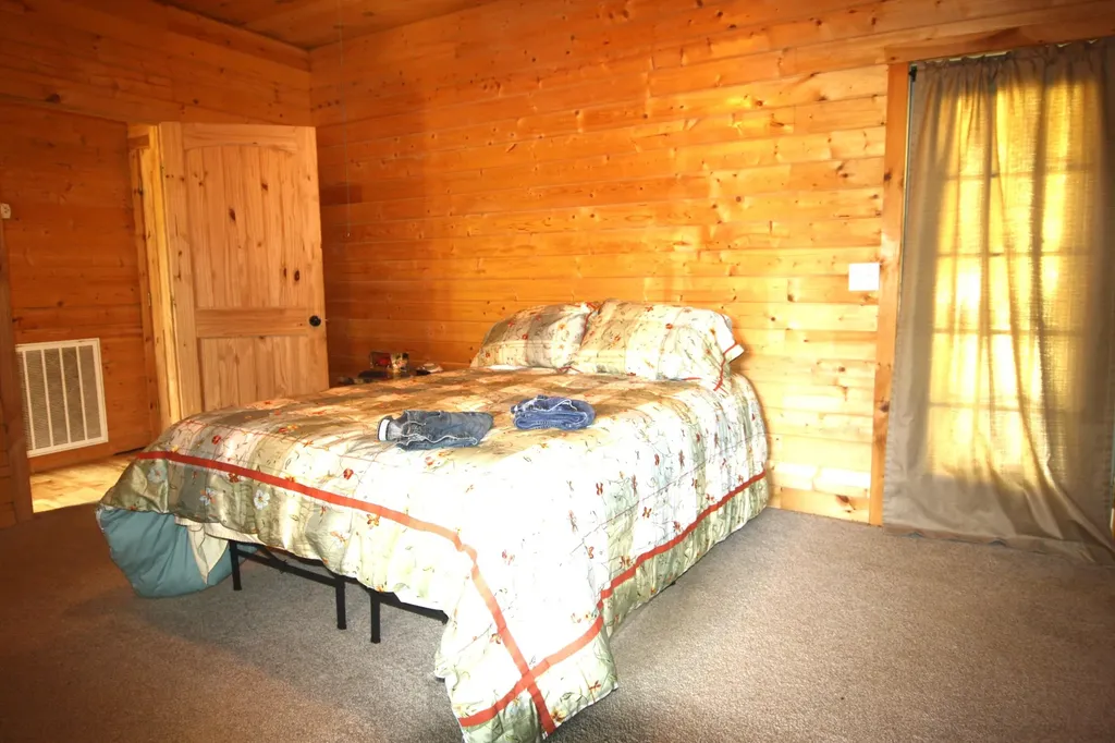 212 Mills Creek Road Flat Lick KY 40935