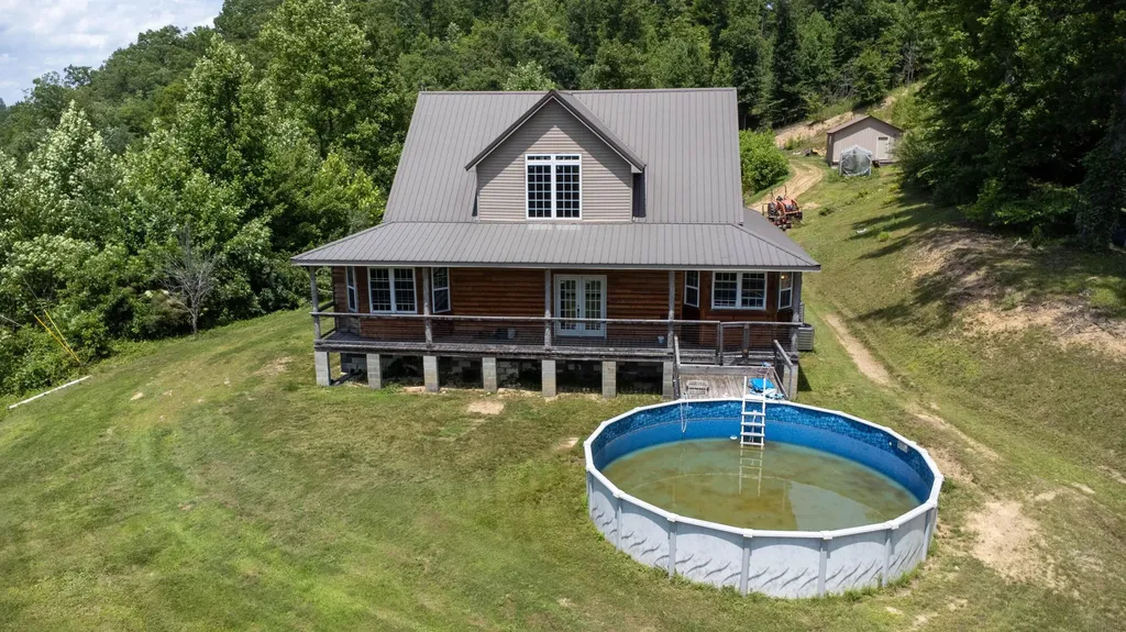212 Mills Creek Road Flat Lick KY 40935