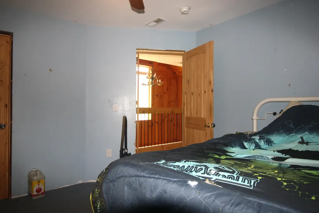 212 Mills Creek Road Flat Lick KY 40935