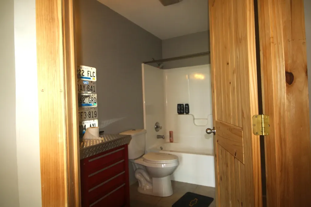212 Mills Creek Road Flat Lick KY 40935