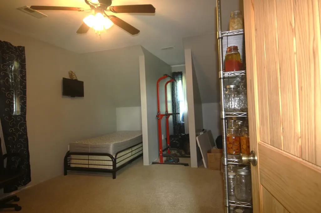 212 Mills Creek Road Flat Lick KY 40935