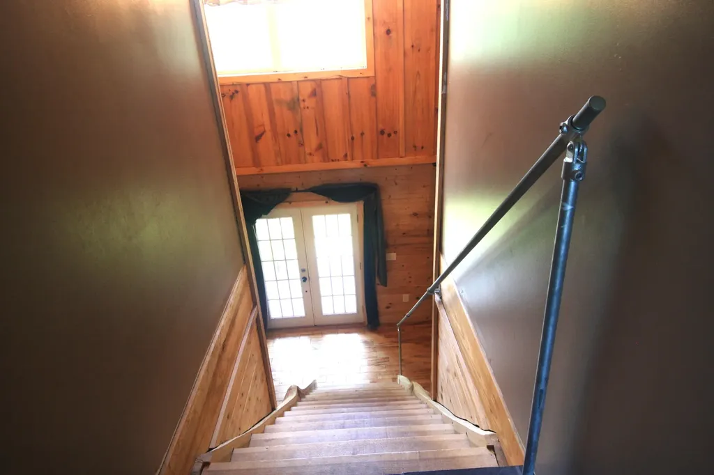 212 Mills Creek Road Flat Lick KY 40935