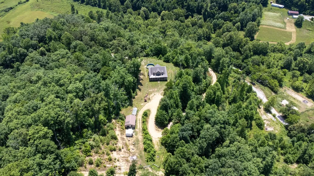 212 Mills Creek Road Flat Lick KY 40935