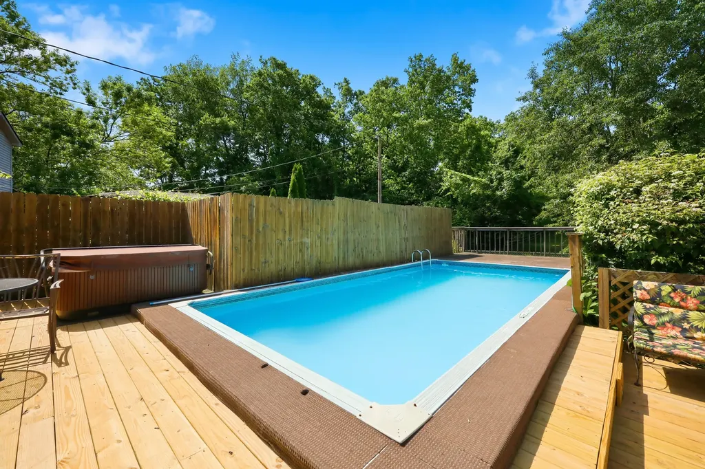 548 Cromwell Way Lexington KY 40503