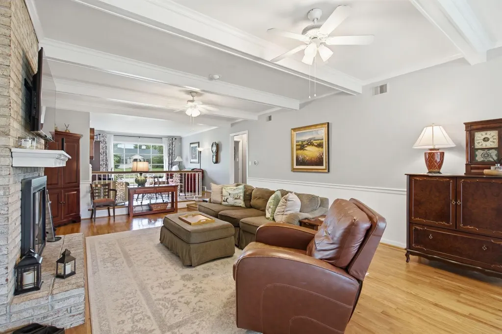 2037 Fontaine Road Lexington KY 40502