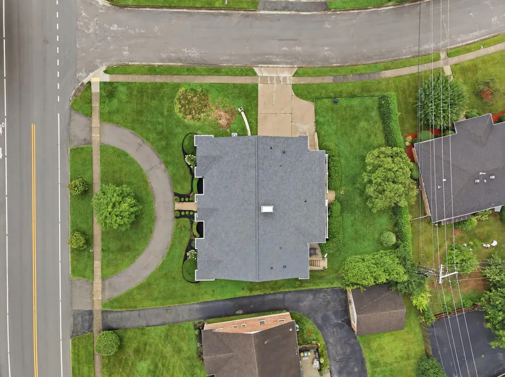 2037 Fontaine Road Lexington KY 40502