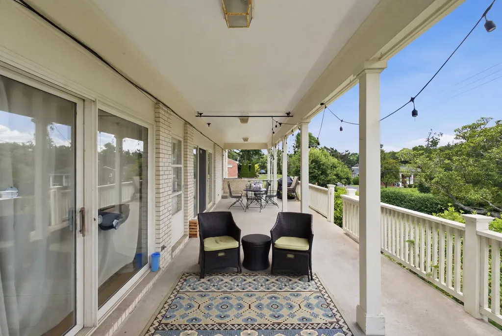 2037 Fontaine Road Lexington KY 40502