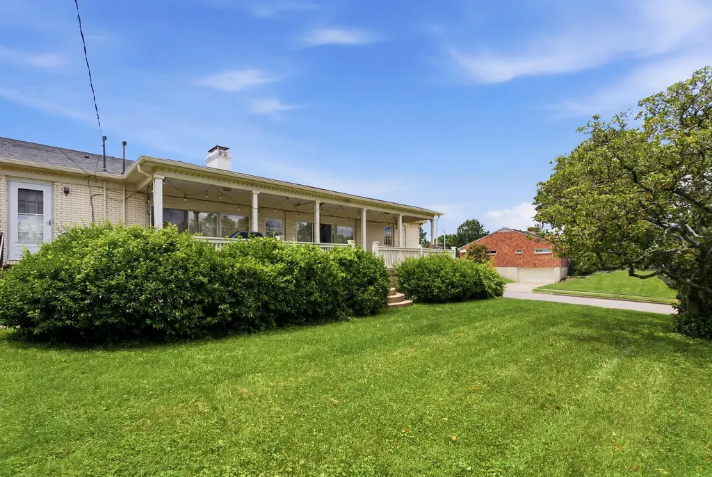 2037 Fontaine Road Lexington KY 40502