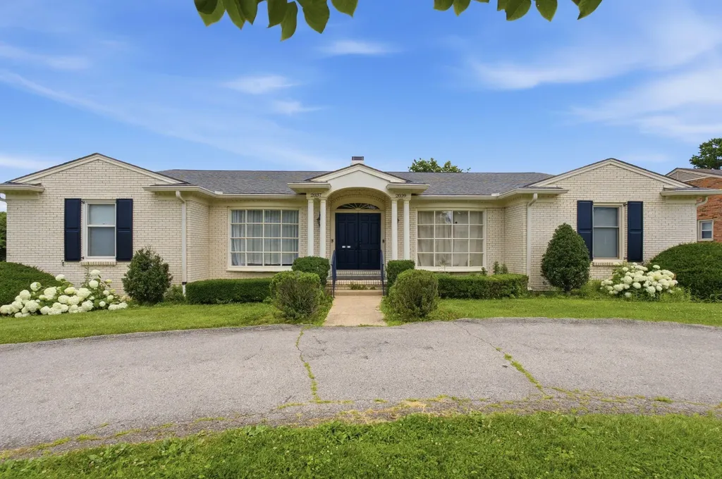 2037 Fontaine Road Lexington KY 40502