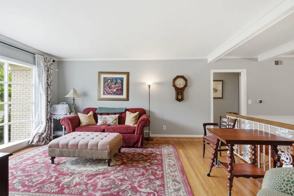 2037 Fontaine Road Lexington KY 40502