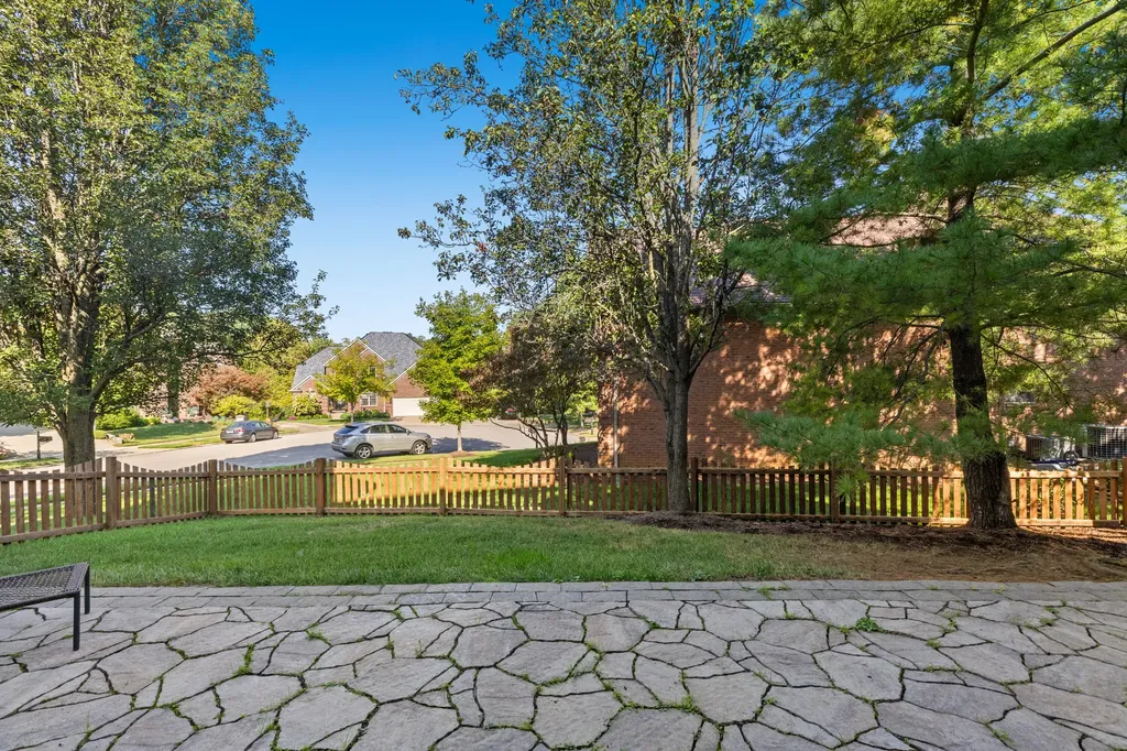 501 Lake Valley Drive Lexington KY 40509
