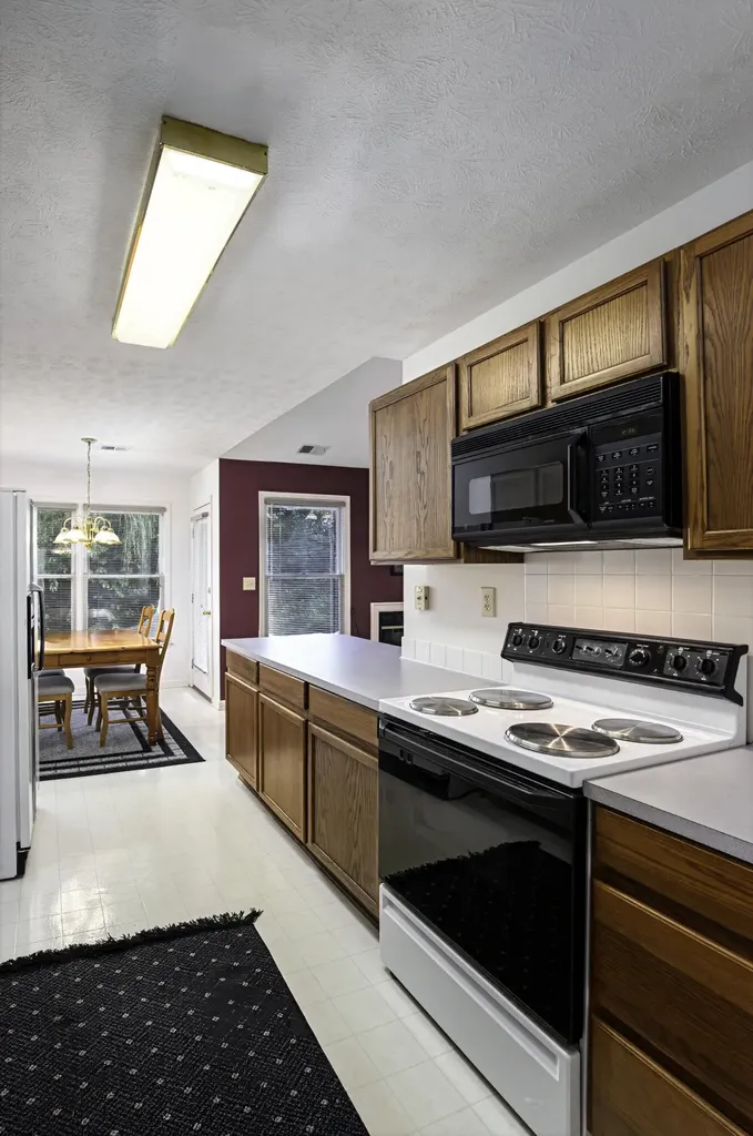 345 Chestnut Lane Versailles KY 40383