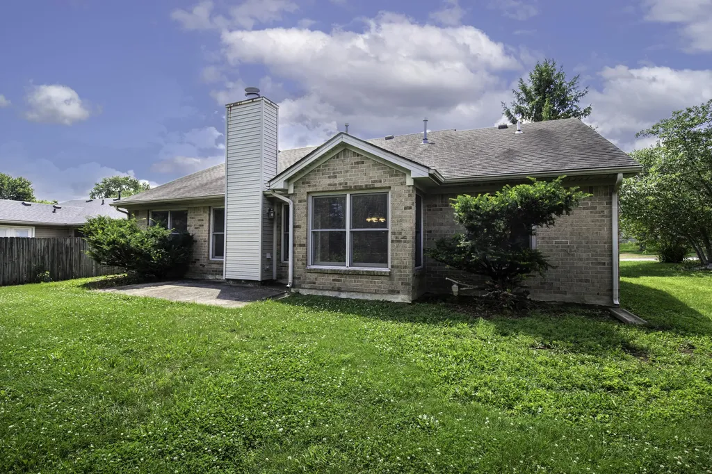 345 Chestnut Lane Versailles KY 40383