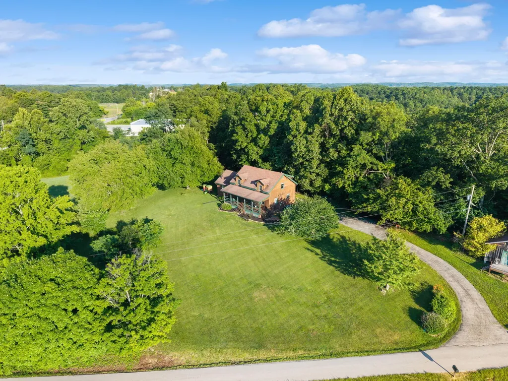 69 Hill Crest Lane Wellington KY 40387