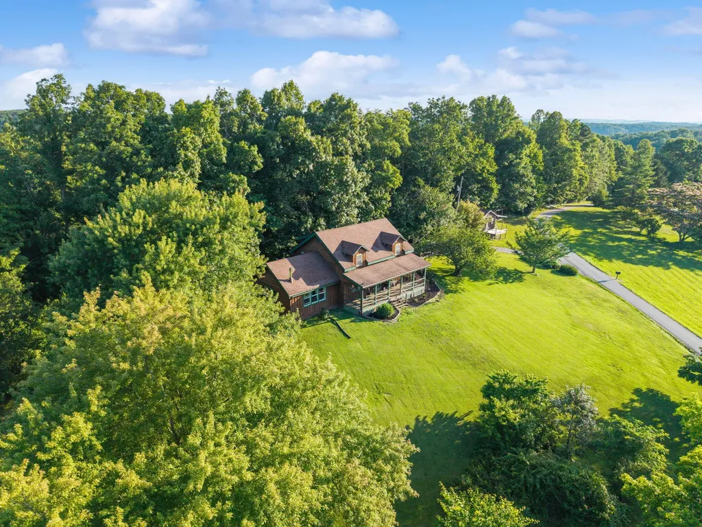 69 Hill Crest Lane Wellington KY 40387