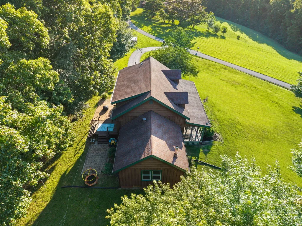 69 Hill Crest Lane Wellington KY 40387