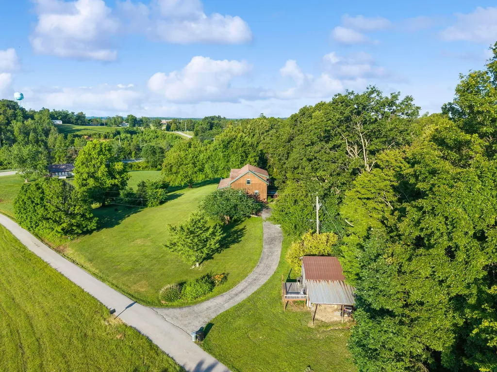 69 Hill Crest Lane Wellington KY 40387