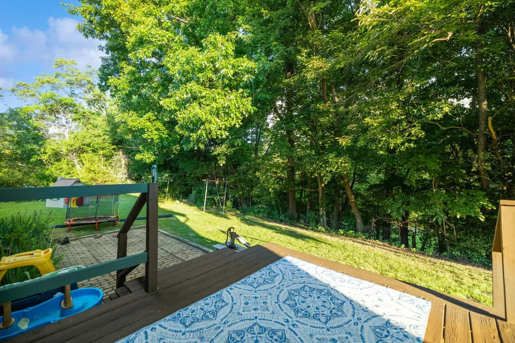 69 Hill Crest Lane Wellington KY 40387