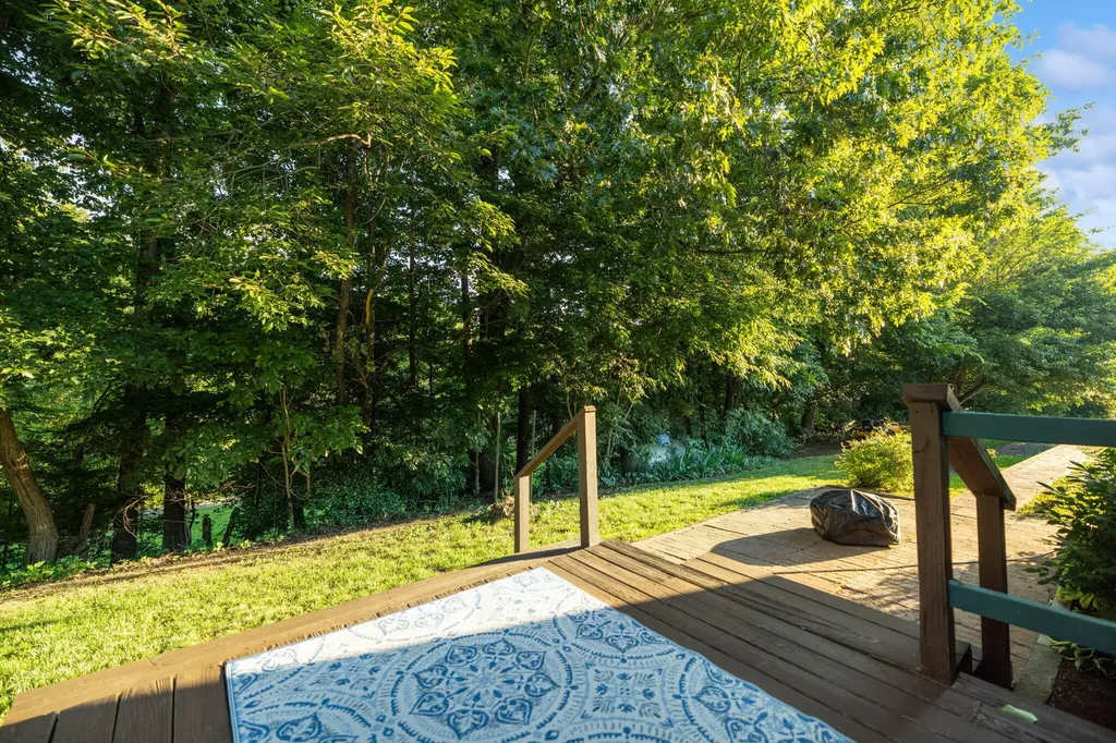 69 Hill Crest Lane Wellington KY 40387