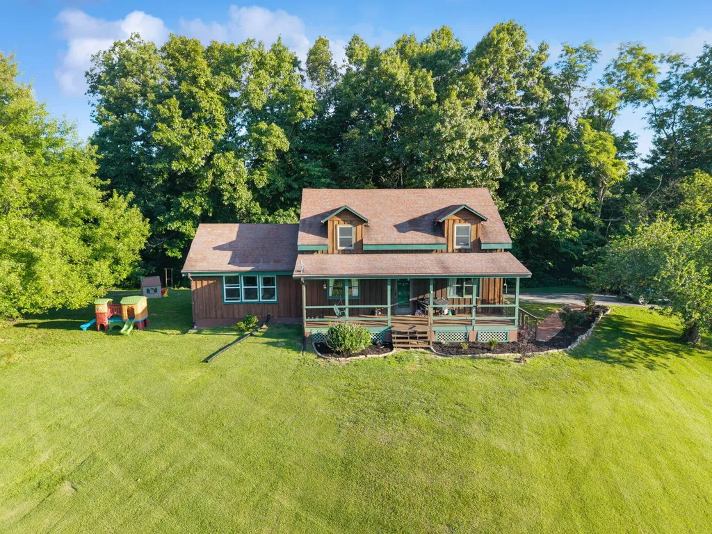 69 Hill Crest Lane Wellington KY 40387