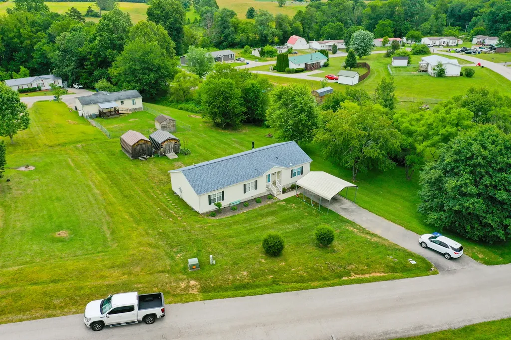 323 Sunny Brook Circle London KY 40744