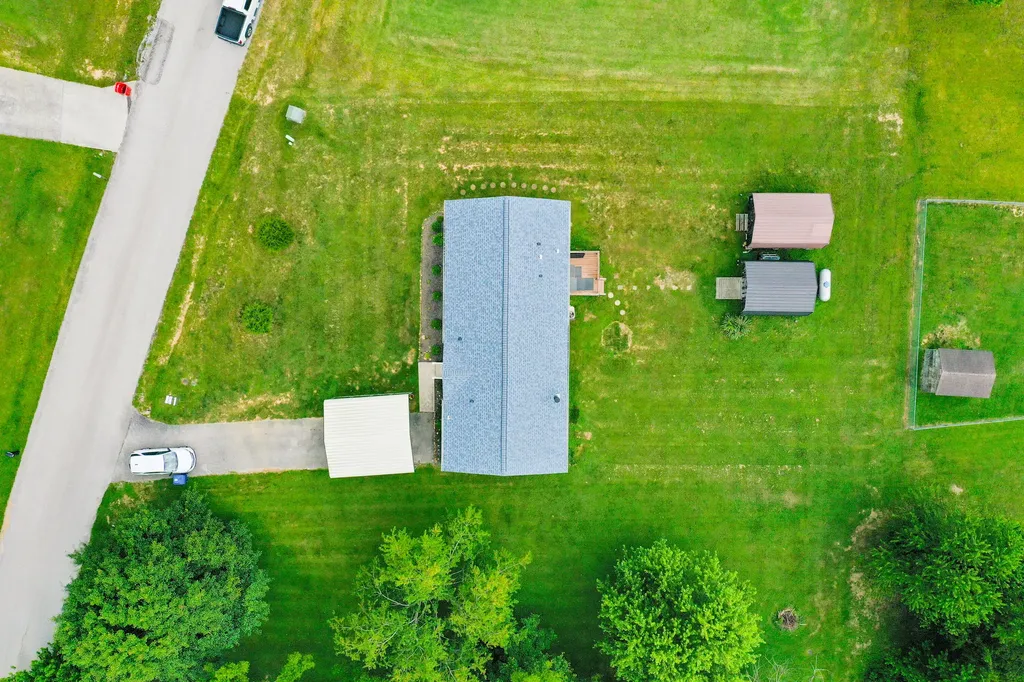 323 Sunny Brook Circle London KY 40744