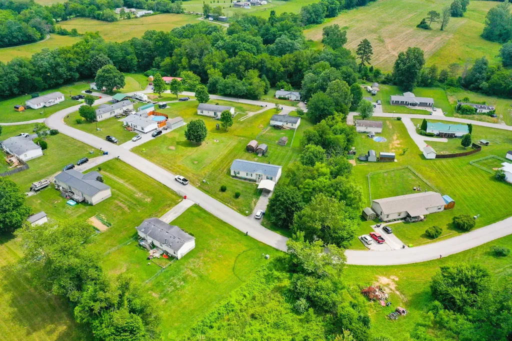 323 Sunny Brook Circle London KY 40744
