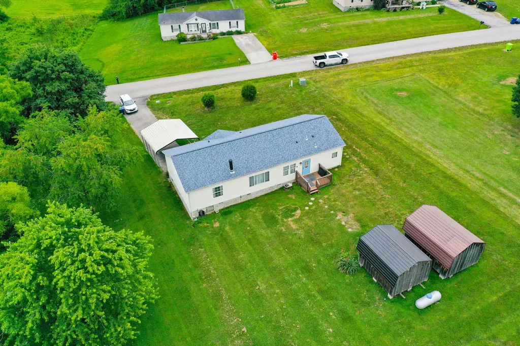 323 Sunny Brook Circle London KY 40744