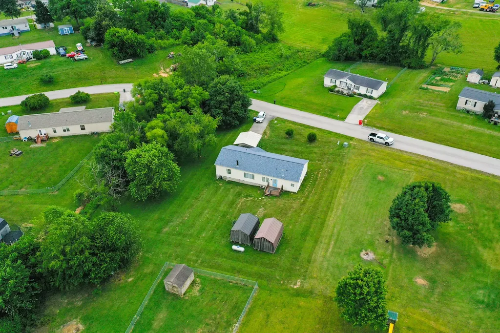323 Sunny Brook Circle London KY 40744