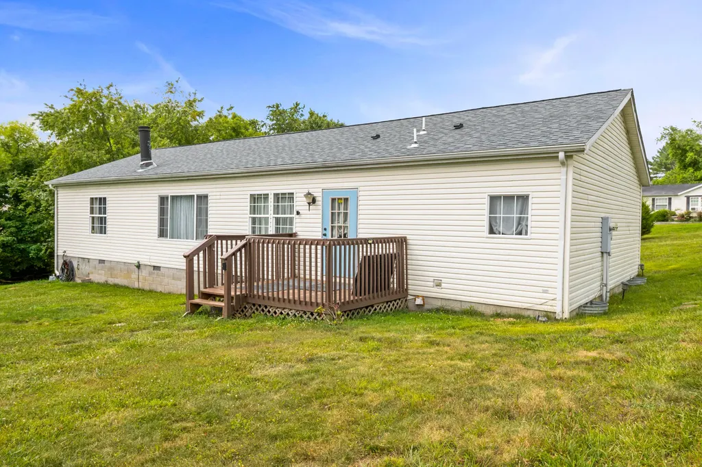 323 Sunny Brook Circle London KY 40744