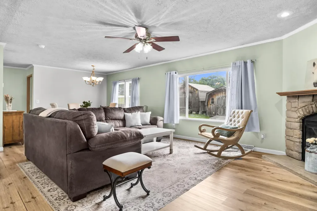 323 Sunny Brook Circle London KY 40744
