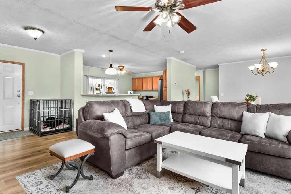 323 Sunny Brook Circle London KY 40744