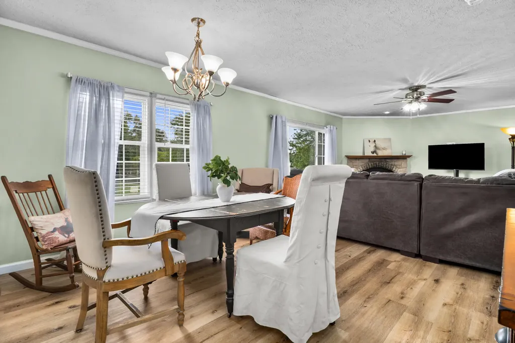 323 Sunny Brook Circle London KY 40744