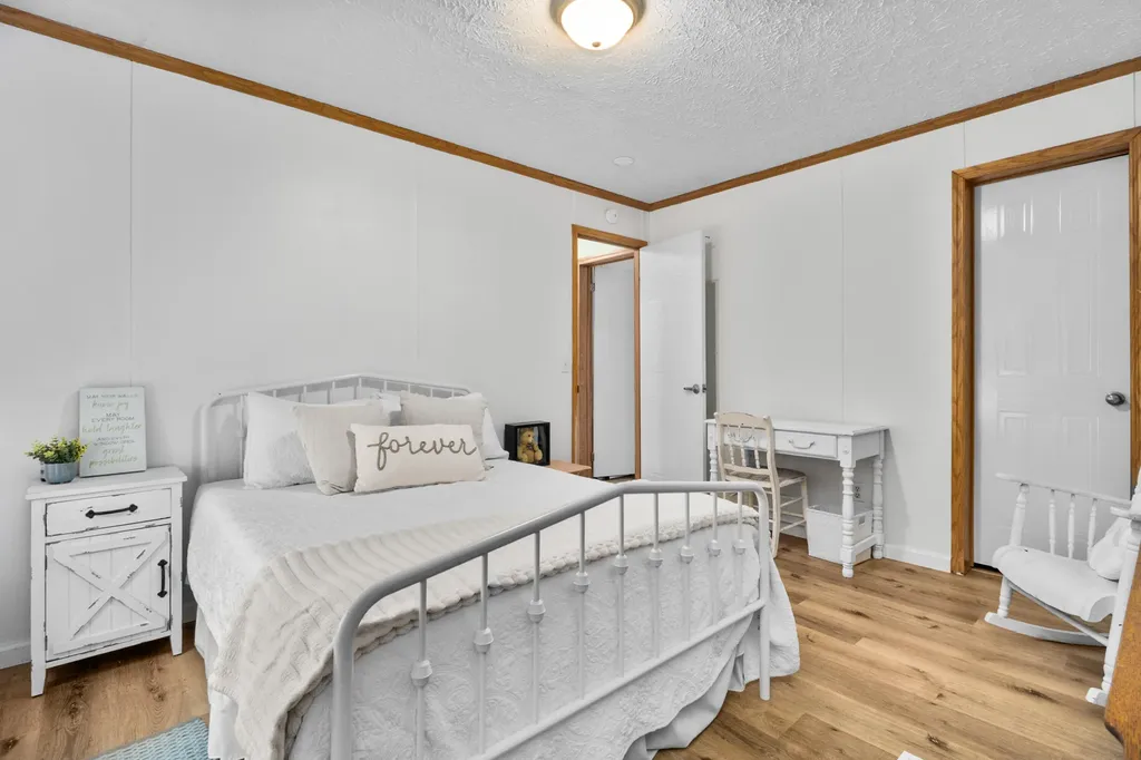 323 Sunny Brook Circle London KY 40744