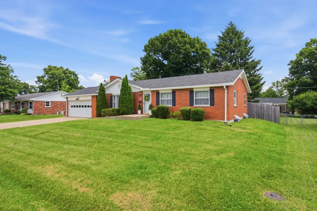 207 Bellwood Court Frankfort KY 40601