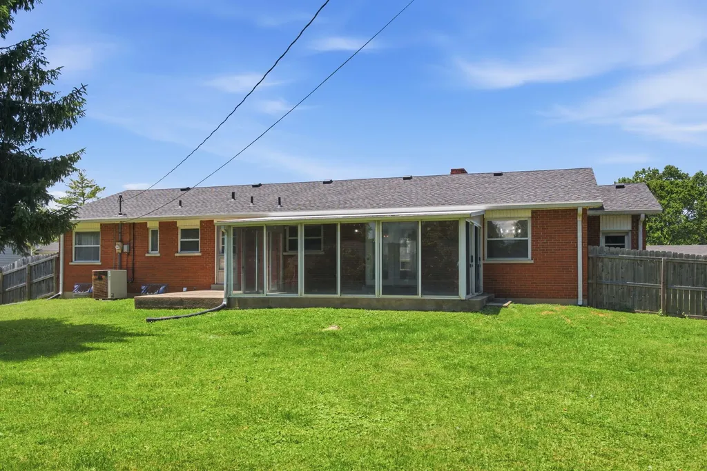 207 Bellwood Court Frankfort KY 40601
