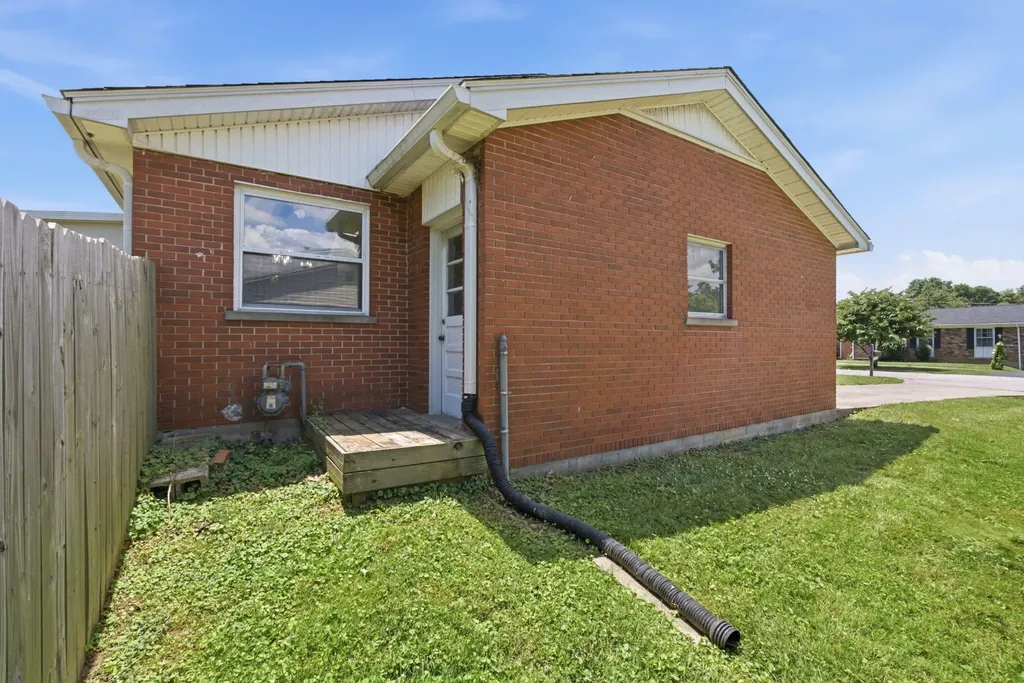 207 Bellwood Court Frankfort KY 40601