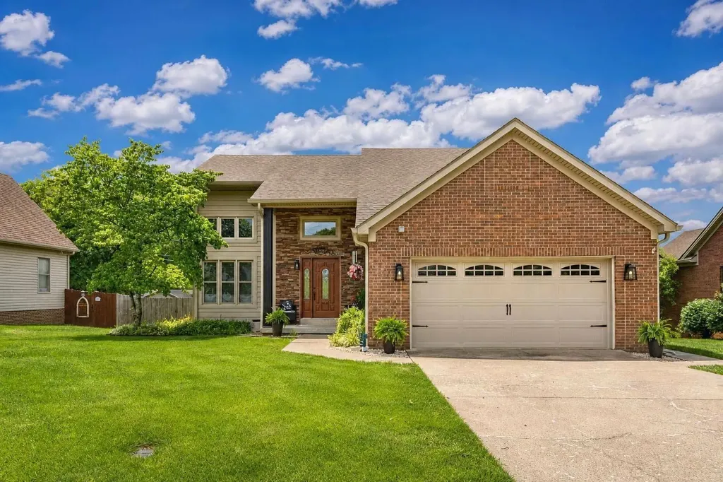 111 Westridge Lane Paris KY 40361