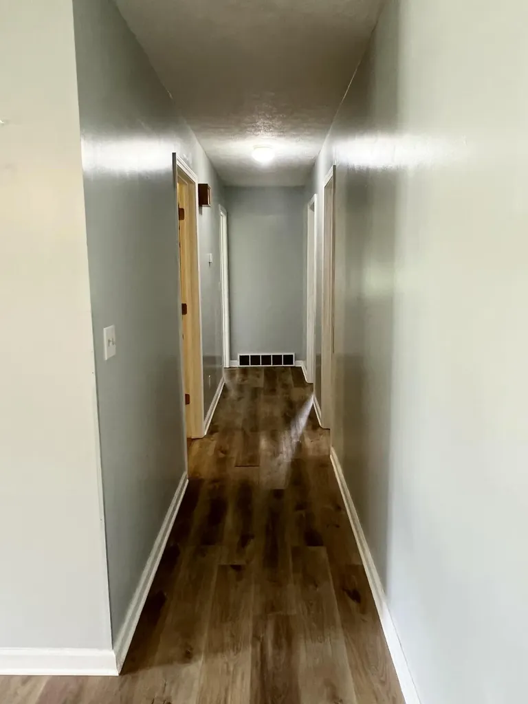 134 Cherokee Avenue Russell Springs KY 42642