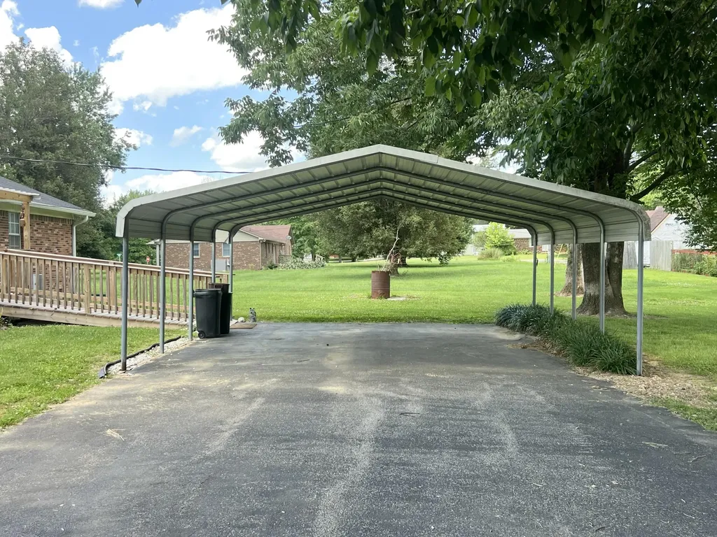 134 Cherokee Avenue Russell Springs KY 42642