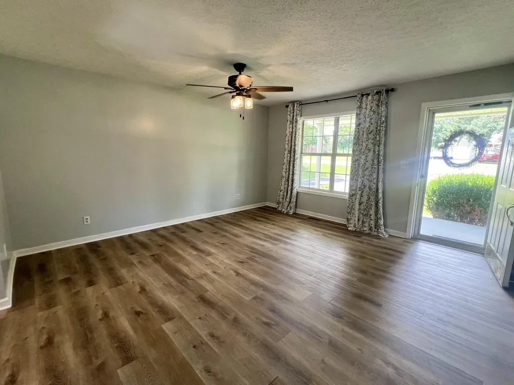 134 Cherokee Avenue Russell Springs KY 42642