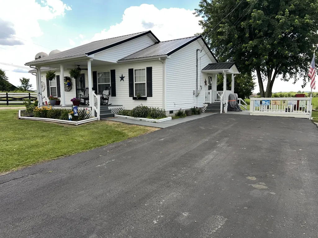 98 Bolton Lane Tollesboro KY 41189
