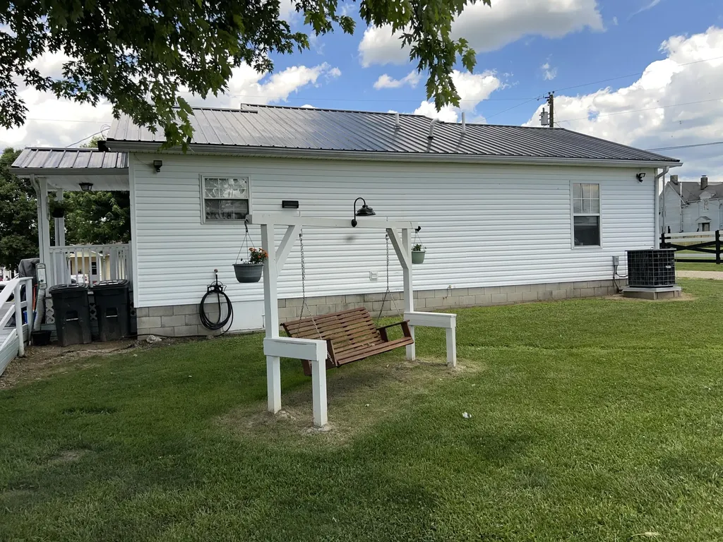 98 Bolton Lane Tollesboro KY 41189