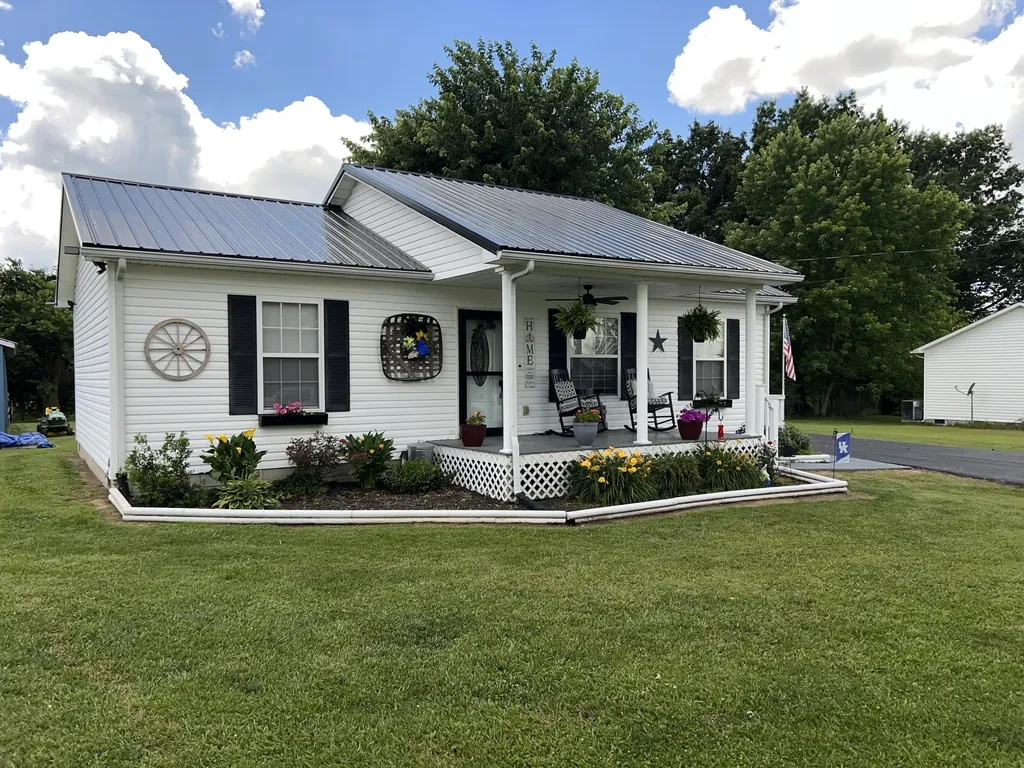 98 Bolton Lane Tollesboro KY 41189