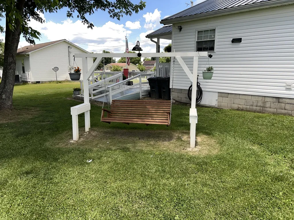 98 Bolton Lane Tollesboro KY 41189