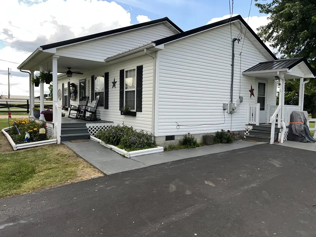 98 Bolton Lane Tollesboro KY 41189