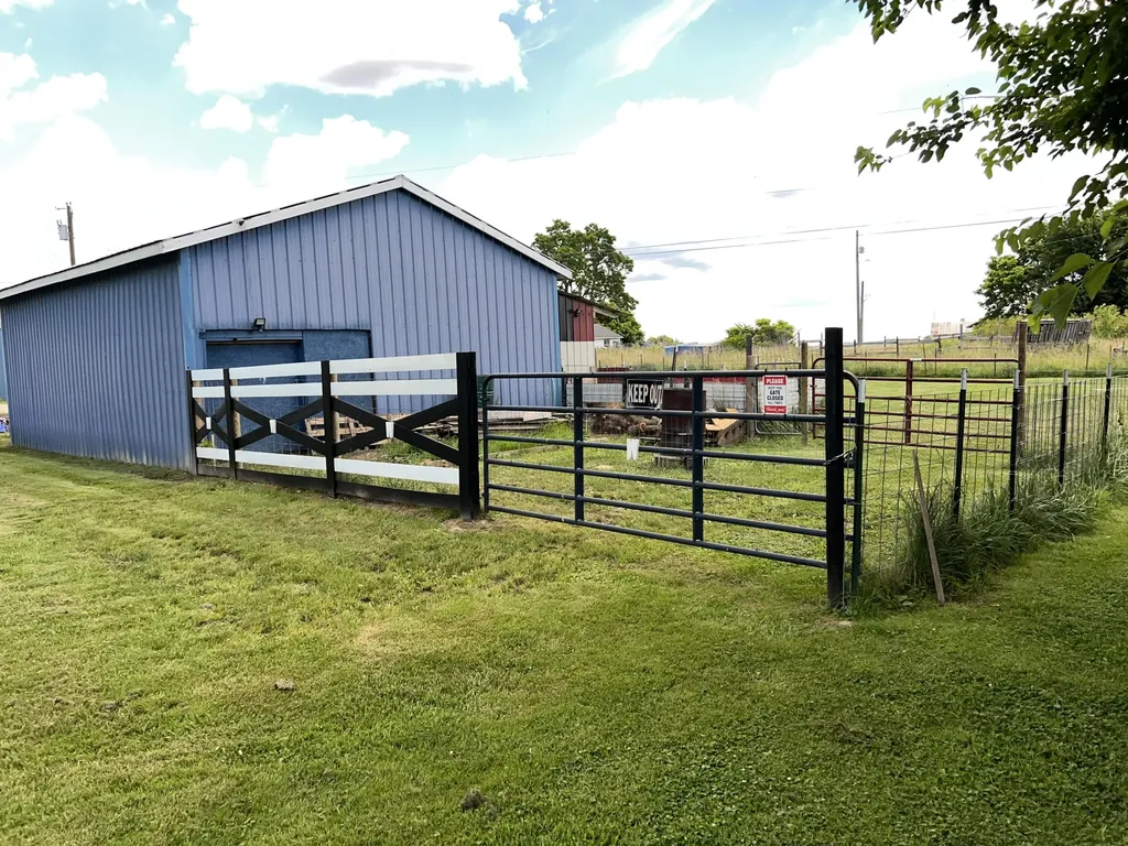 98 Bolton Lane Tollesboro KY 41189
